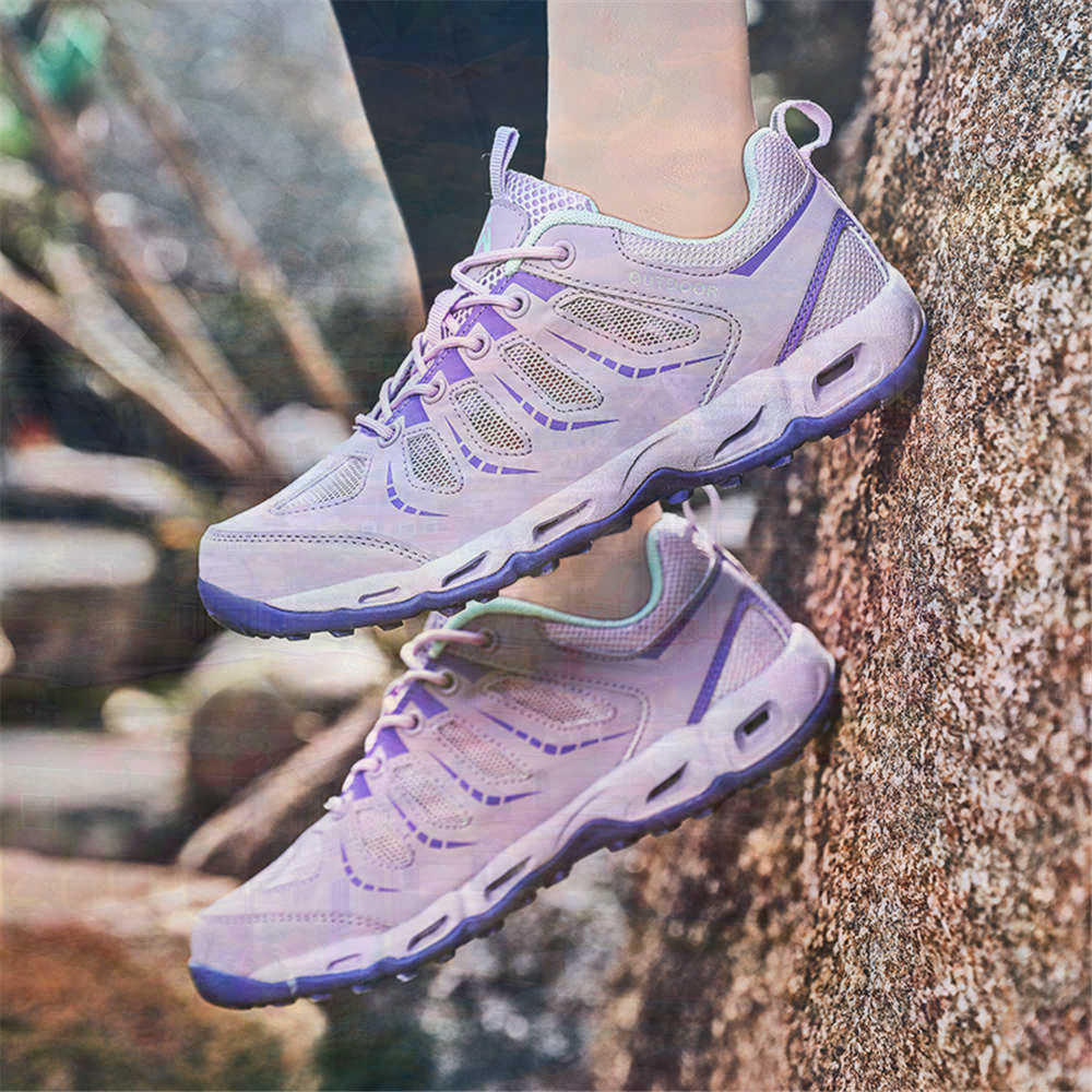 Sumer Round Tip Silver Sneaker - Home Gym Practice のレビューと価格