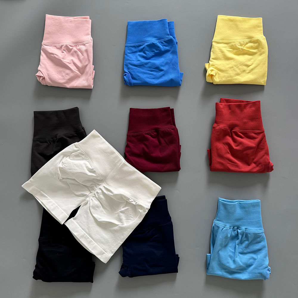 SWEAT UNDFYNE Seamless Scrunch - Home Gym With Leg Press のレビューと価格
