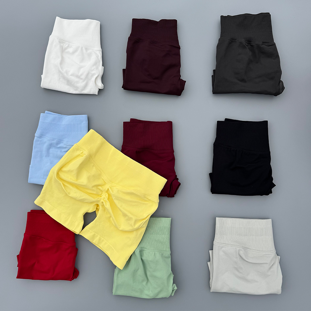 SWEAT UNDFYNE Seamless Scrunch - Home Gym With Leg Press のレビューと価格